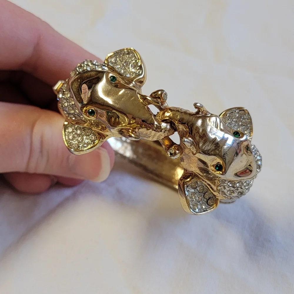 Vintage Double Elephan Bracelet Gold Tone Hinge Open Emerald Green Eyes